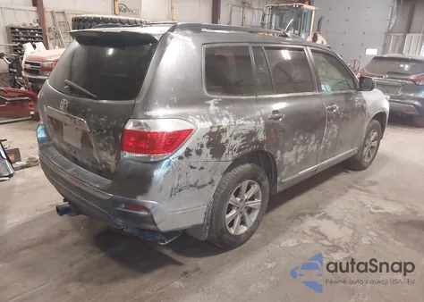 2012 Toyota Highlander Base V6 z USA, uszkodzony, nr VIN 5TDBK3EH3CS119990